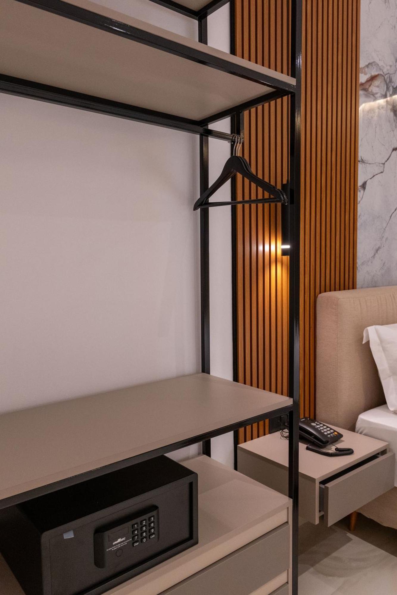 Litan Hotel Sarandë 외부 사진
