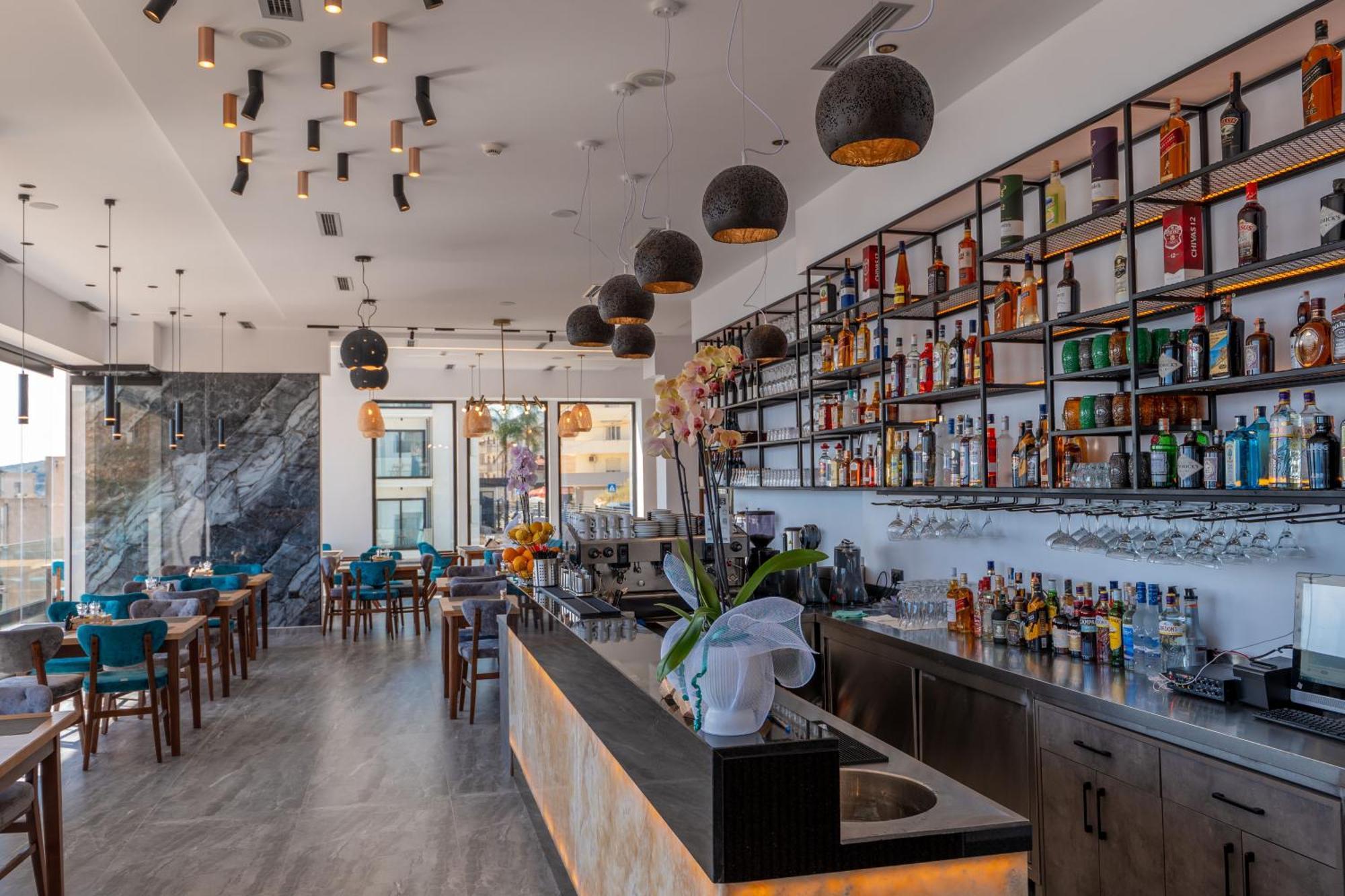 Litan Hotel Sarandë 외부 사진