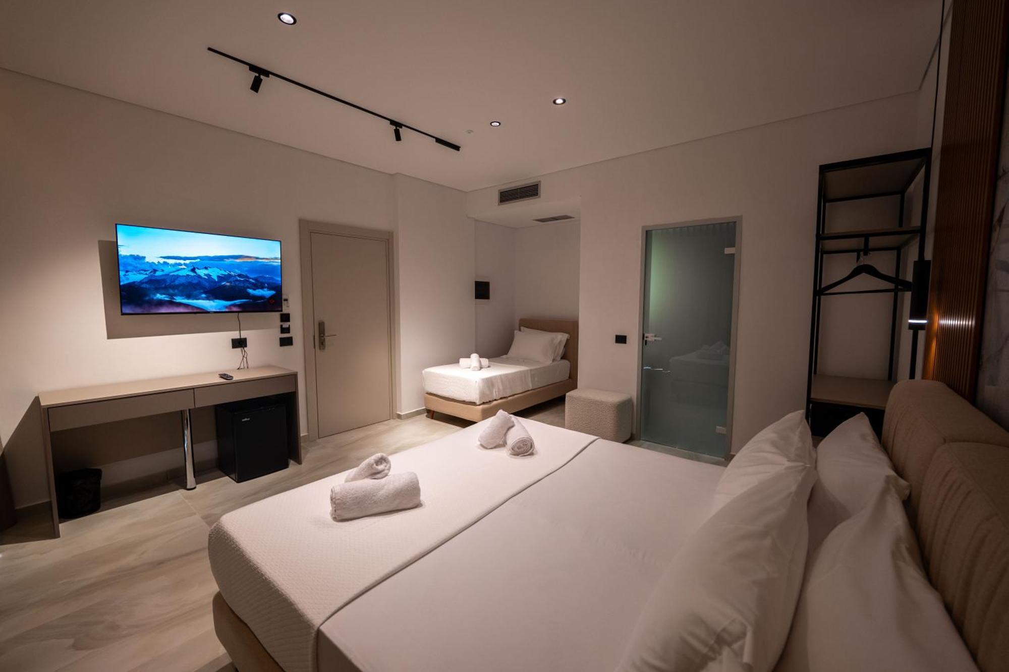 Litan Hotel Sarandë 외부 사진